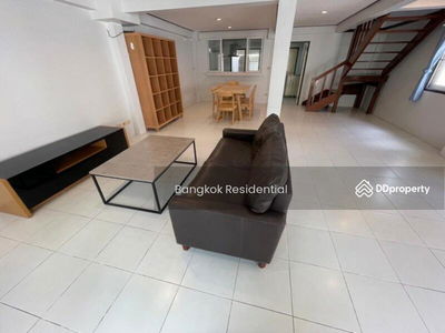 Detached House, Bangkok, Thailand Detached House, Bangkok, Thailand