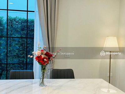 Nantawan Rama 9 New Krungthepkreetha, Bangkok, Thailand Nantawan Rama 9 New Krungthepkreetha, Bangkok, Thailand