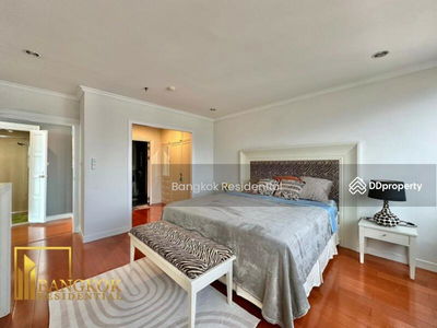 Lake Green, Bangkok, Thailand Lake Green, Bangkok, Thailand