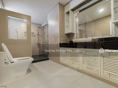 Govind Tower, Bangkok, Thailand Govind Tower, Bangkok, Thailand