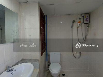 Merlin Tower Condominium, Bangkok, Thailand Merlin Tower Condominium, Bangkok, Thailand