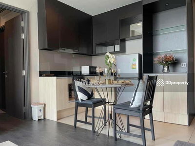 Condo for rent, The Edge Sukhumvit 23, next to BTS Asoke, decorated, ready to move in, Bangkok, Thailand Condo for rent, The Edge Sukhumvit 23, next to BTS Asoke, decorated, ready to move in, Bangkok, Thailand