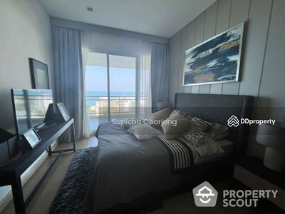 Reflection Jomtien Beach, Pattaya, Thailand Reflection Jomtien Beach, Pattaya, Thailand