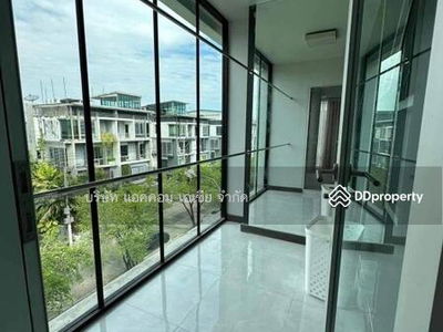 B-Square Rama 9 - Mengjai, Bangkok, Thailand B-Square Rama 9 - Mengjai, Bangkok, Thailand