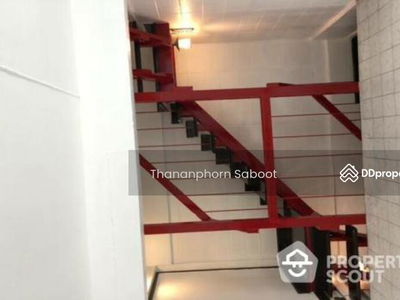 3-Bedroom Townhouse, Bangkok, Thailand 3-Bedroom Townhouse, Bangkok, Thailand