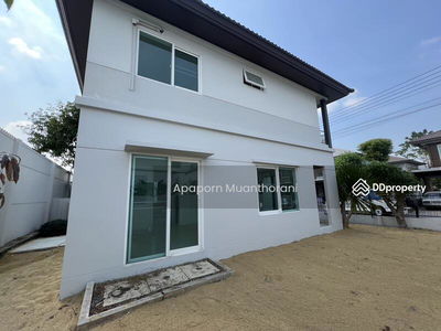 Chaiyaphruek Village, Sai 5, Nakhon Pathom, Thailand Chaiyaphruek Village, Sai 5, Nakhon Pathom, Thailand