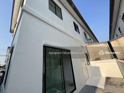 Baanfah Townee Pinklao-Sai 5, Nakhon Pathom, Thailand Baanfah Townee Pinklao-Sai 5, Nakhon Pathom, Thailand