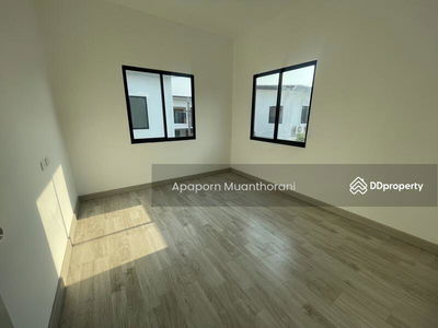 Baanfah Townee Pinklao-Sai 5, Nakhon Pathom, Thailand Baanfah Townee Pinklao-Sai 5, Nakhon Pathom, Thailand