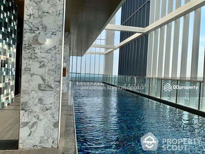 Park Origin Phrom Phong, Bangkok, Thailand Park Origin Phrom Phong, Bangkok, Thailand