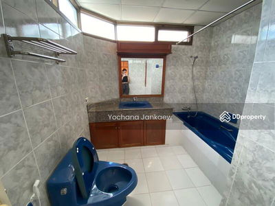 Sriratana Mansion 2, Bangkok, Thailand Sriratana Mansion 2, Bangkok, Thailand