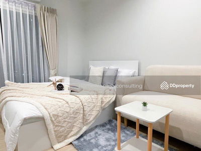 Metro Sky Wutthakat, Bangkok, Thailand Metro Sky Wutthakat, Bangkok, Thailand