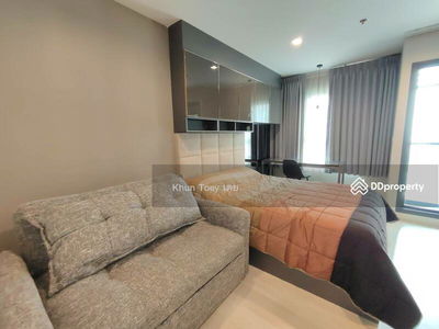 Life One Wireless, Bangkok, Thailand Life One Wireless, Bangkok, Thailand