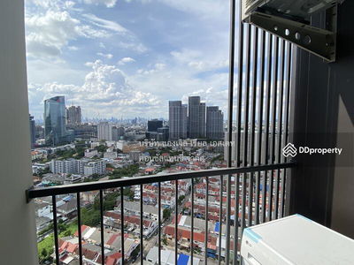 Elio Del Nest, Bangkok, Thailand Elio Del Nest, Bangkok, Thailand