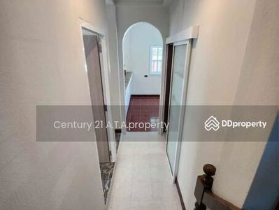 For rent, new detached house, renovate Near Jomtien Beach, Pattaya, Nong Prue Subdistrict, Bang Lamung District Chonburi Province, Chon Buri, Thailand For rent, new detached house, renovate Near Jomtien Beach, Pattaya, Nong Prue Subdistrict, Bang Lamung District Chonburi Province, Chon Buri, Thailand