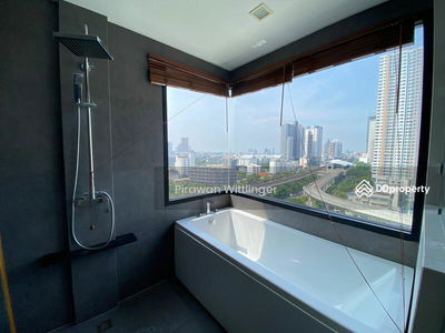 Urbano Absolute, Bangkok, Thailand Urbano Absolute, Bangkok, Thailand