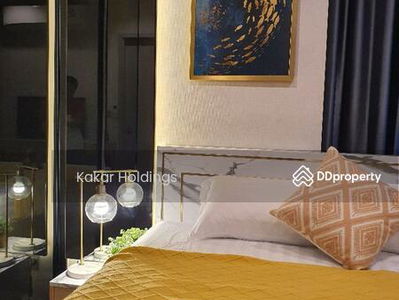 Life Sukhumvit 62, Bangkok, Thailand Life Sukhumvit 62, Bangkok, Thailand