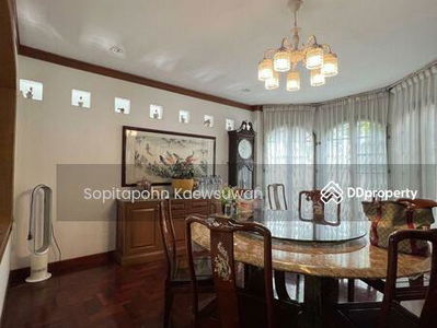 10110, Bangkok, Thailand 10110, Bangkok, Thailand