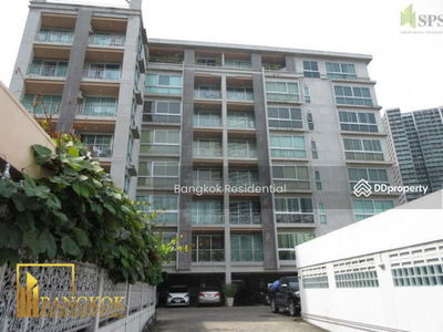 Von Napa Sukhumvit 38, Bangkok, Thailand Von Napa Sukhumvit 38, Bangkok, Thailand