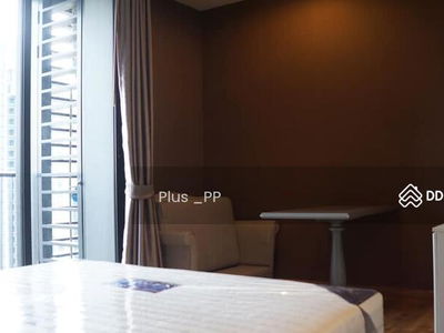 The Editor Vertical Village Sapankwai, Bangkok, Thailand The Editor Vertical Village Sapankwai, Bangkok, Thailand