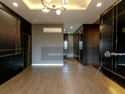 Setthasiri-Krungthep Kreetha 2, Bangkok, Thailand Setthasiri-Krungthep Kreetha 2, Bangkok, Thailand