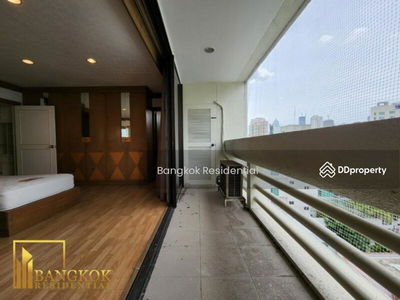 City Lakes Tower, Bangkok, Thailand City Lakes Tower, Bangkok, Thailand