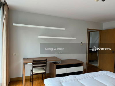 Queen's Park View, Bangkok, Thailand Queen's Park View, Bangkok, Thailand