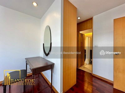 Esmeralda Apartments, Bangkok, Thailand Esmeralda Apartments, Bangkok, Thailand