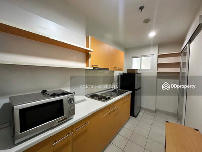 Life @ Sukhumvit 65, Bangkok, Thailand Life @ Sukhumvit 65, Bangkok, Thailand