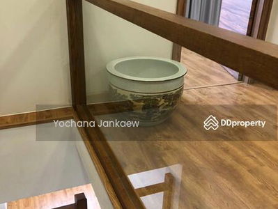 House 4-bed for rent at Sukhumvit, Bangkok, Thailand House 4-bed for rent at Sukhumvit, Bangkok, Thailand