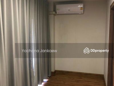 House 4-bed for rent at Sukhumvit, Bangkok, Thailand House 4-bed for rent at Sukhumvit, Bangkok, Thailand