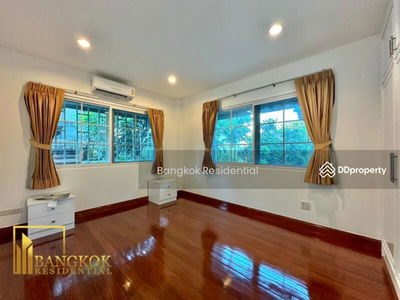 House in Compound, Bangkok, Thailand House in Compound, Bangkok, Thailand