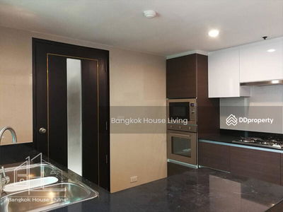 Insaf Tower, Bangkok, Thailand Insaf Tower, Bangkok, Thailand