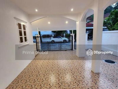 Phuket City home, Phuket, Thailand Phuket City home, Phuket, Thailand