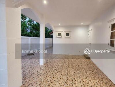 Phuket City home, Phuket, Thailand Phuket City home, Phuket, Thailand