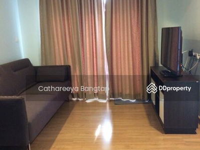 Thru Thonglor, Bangkok, Thailand Thru Thonglor, Bangkok, Thailand