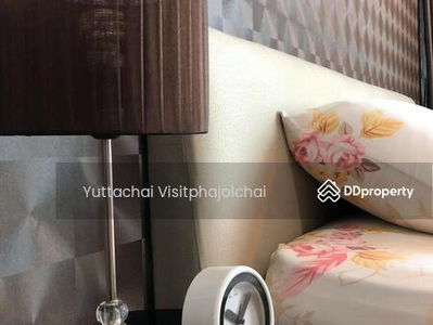 Life Ratchadapisek, Bangkok, Thailand Life Ratchadapisek, Bangkok, Thailand