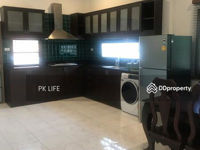 Alojamiento en Ban Ratsada, Thailand Alojamiento en Ban Ratsada, Thailand