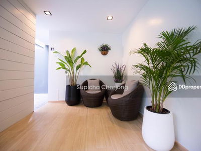 The Greenston Thonglor Residence, Bangkok, Thailand The Greenston Thonglor Residence, Bangkok, Thailand