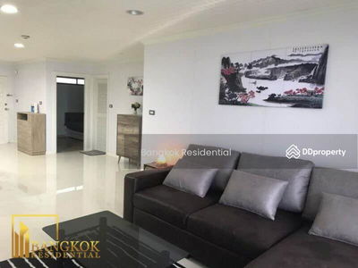 Supalai Place Sukhumvit 39, Bangkok, Thailand Supalai Place Sukhumvit 39, Bangkok, Thailand