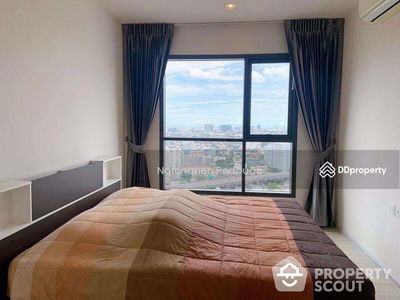 Life Sukhumvit 48, Bangkok, Thailand Life Sukhumvit 48, Bangkok, Thailand