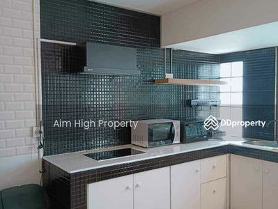 House in Phetchaburi Road, Bangkok, Thailand House in Phetchaburi Road, Bangkok, Thailand