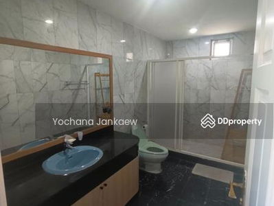 Oriental Towers, Bangkok, Thailand Oriental Towers, Bangkok, Thailand