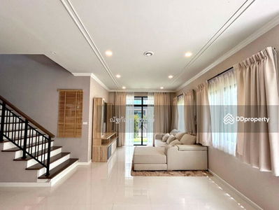 Village Grand Britannia Wongwaen-Ramintra Phase 2, Bangkok, Thailand Village Grand Britannia Wongwaen-Ramintra Phase 2, Bangkok, Thailand