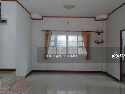 One-storey house in Korat, Ban Mai, close to the Ratchasima 2 School, Thailand One-storey house in Korat, Ban Mai, close to the Ratchasima 2 School, Thailand