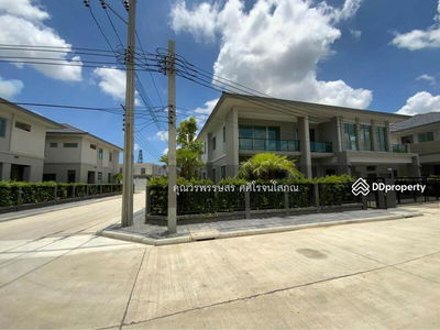 The Palm Bangna-Wongwaen, Bangkok, Thailand The Palm Bangna-Wongwaen, Bangkok, Thailand