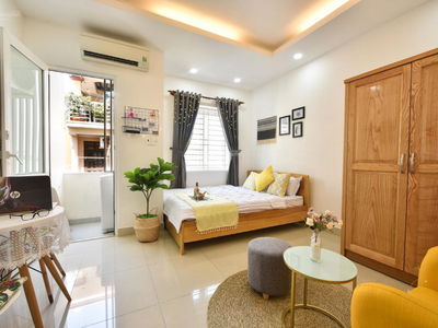 Tran Hung Dao Street, Vietnam  Tran Hung Dao Street, Vietnam