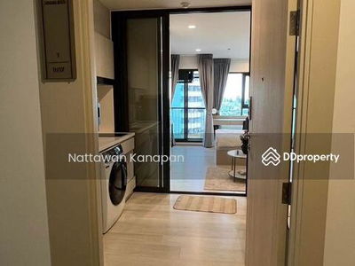 Life One Wireless, Bangkok, Thailand Life One Wireless, Bangkok, Thailand