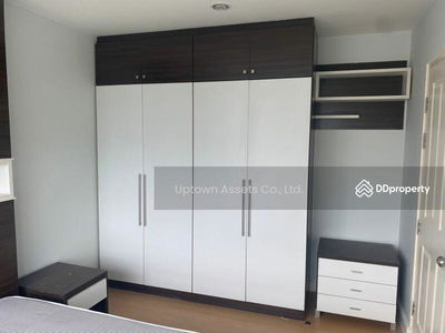 The Lake Kallapraphruk – Wutthakat, Bangkok, Thailand The Lake Kallapraphruk – Wutthakat, Bangkok, Thailand