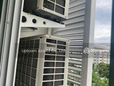 The Lake Kallapraphruk – Wutthakat, Bangkok, Thailand The Lake Kallapraphruk – Wutthakat, Bangkok, Thailand