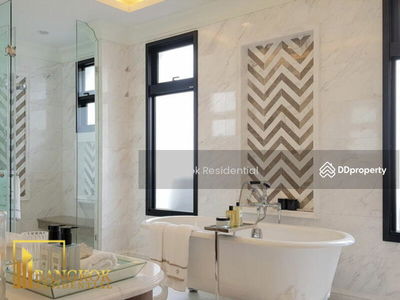 House in Compound, Bangkok, Thailand House in Compound, Bangkok, Thailand